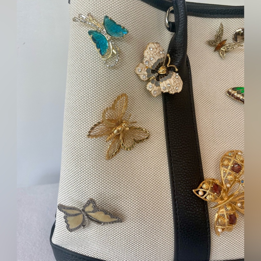 Custom Canvas & Leather Butterfly Tote, w/14 vintage brooches, strap, pouch - Picture 8 of 16